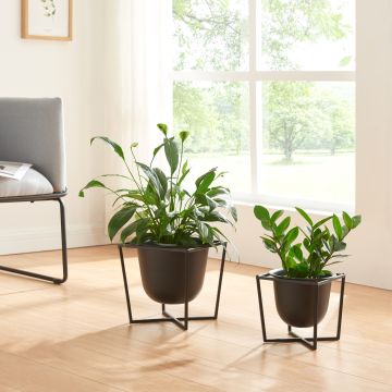 Set de 2 porte-plantes de tailles variées Nordmaling métal noir [en.casa]