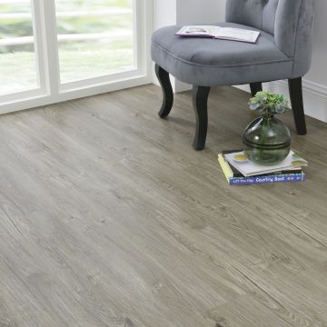 Revêtement de Sol Adhésif Lames Laminées PVC Vinyle Effet Naturel Compatible au Plancher Chauffant 7 Pièces 0,975 m² Chêne Clair Mat [neu.haus]